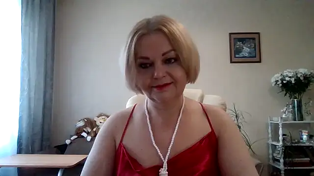 Snapshot of SofiyaPetrova chatting on May 2026 06:11:02 AM SofiyaPetrova online show from May 2026 06:11:02 AM