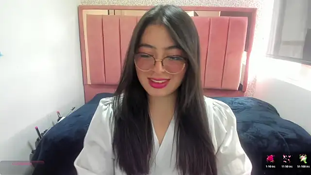 MiaWils  online show from June 2026 07:07:01 PM