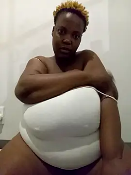 Snapshot of LUSTFULBOOBSS chatting on March 2025 10:24:02 PM LUSTFULBOOBSS online show from March 2025 10:24:02 PM