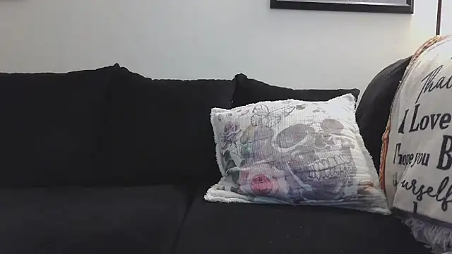 CrystalLakeXO online show from September 2025 02:11:01 AM