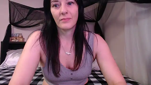 CrystalLakeXO online show from July 2026 08:20:01 AM