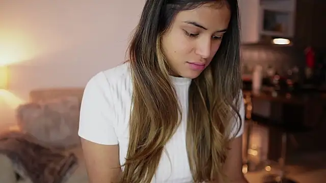 SaraParisi online show from February 2026 01:48:01 AM