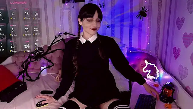 Snapshot of AliceNikke chatting on November 2025 12:24:02 AM AliceNikke online show from November 2025 12:24:02 AM