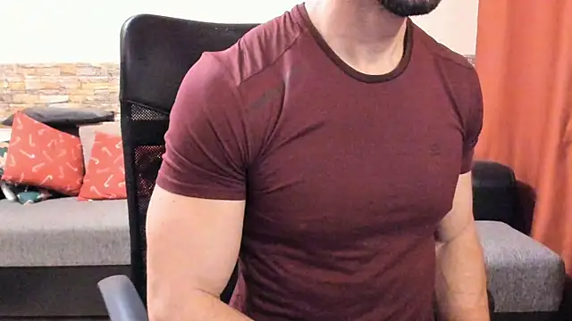 HotHunkTrainer online show from February 2026 08:53:01 AM