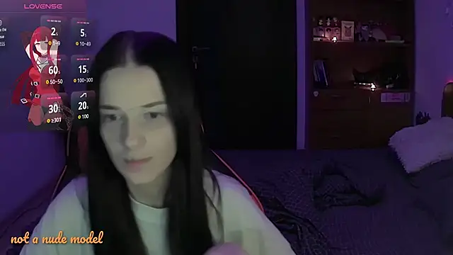 Snapshot of Miya_Dream_UKR chatting on November 2025 01:27:02 AM Miya Dream UKR online show from November 2025 01:27:02 AM