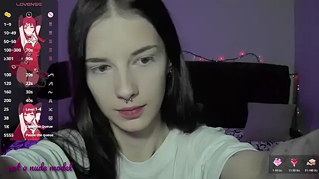 Snapshot of Miya_Dream_UKR chatting on December 2025 10:50:02 PM Miya Dream UKR online show from December 2025 10:50:02 PM