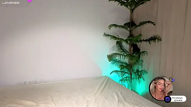 Addison baker online show from November 2025 12:02:01 AM