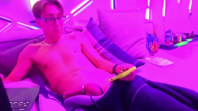 YouLikeBigDick9 online show from January 2025 05:35:01 AM