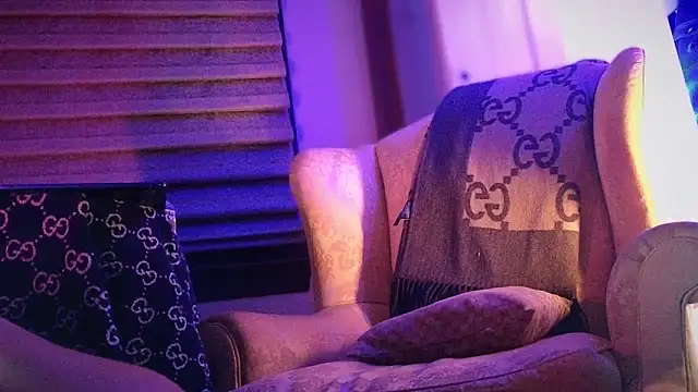 YouLikeBigDick9 online show from February 2025 08:06:01 AM