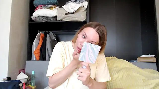 Scarlettford online show from September 2025 11:01:01 AM