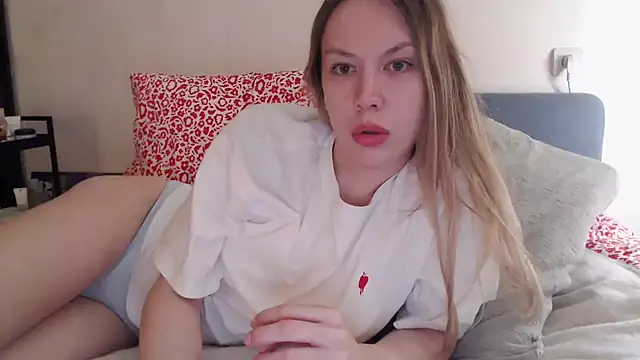 Scarlettford online show from May 2026 05:31:01 PM