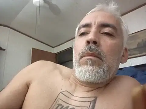 Snapshot of Xoc8_ chatting on April 2026 06:05:01 PM Xoc8 online show from April 2026 06:05:01 PM