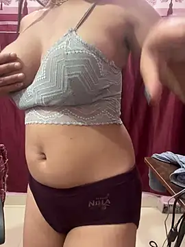 Snapshot of lallela chatting on March 2025 01:16:01 AM lallela online show from March 2025 01:16:01 AM