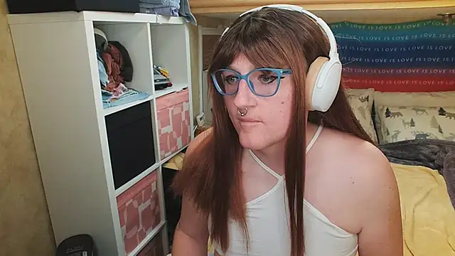 Snapshot of TransCayenne chatting on December 2024 08:49:01 PM TransCayenne online show from December 2024 08:49:01 PM