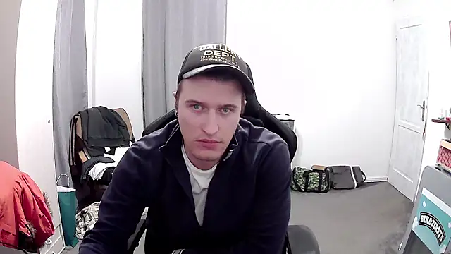 PKrisztian online show from May 2026 08:50:02 PM
