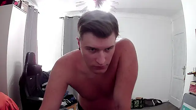 PKrisztian online show from May 2026 12:06:01 AM