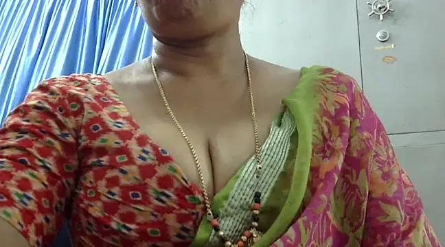 Snapshot of Vijji-telugu chatting on March 2025 08:02:01 AM Vijji-telugu online show from March 2025 08:02:01 AM