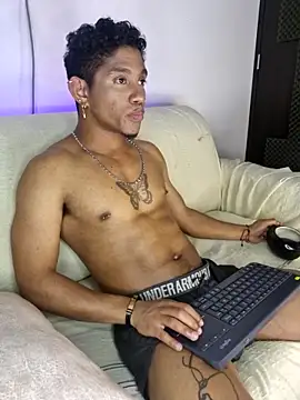 Palo santo online show from May 2026 05:19:02 PM