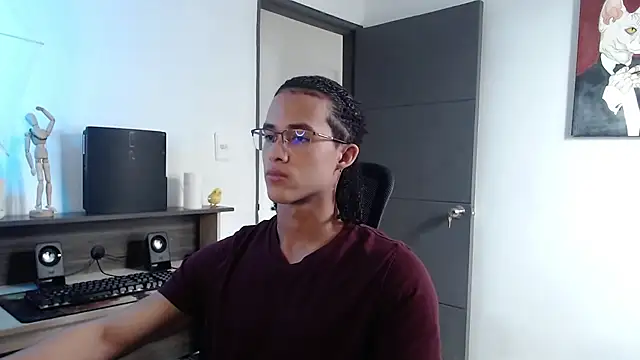 Snapshot of alejo_x3 chatting on February 2025 07:53:01 PM alejo x3 online show from February 2025 07:53:01 PM