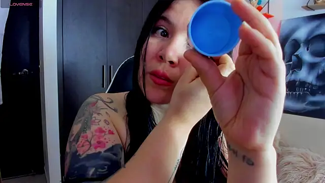 Snapshot of AilynRed chatting on August 2026 03:20:01 AM AilynRed online show from August 2026 03:20:01 AM
