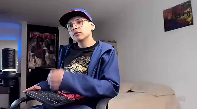 Snapshot of a_lejandro_0_8 chatting on December 2024 10:41:01 PM a lejandro 0 8 online show from December 2024 10:41:01 PM