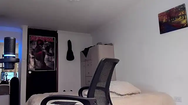 Snapshot of a_lejandro_0_8 chatting on December 2024 02:27:01 AM a lejandro 0 8 online show from December 2024 02:27:01 AM