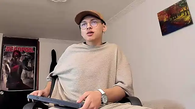 Snapshot of a_lejandro_0_8 chatting on December 2024 03:50:02 AM a lejandro 0 8 online show from December 2024 03:50:02 AM