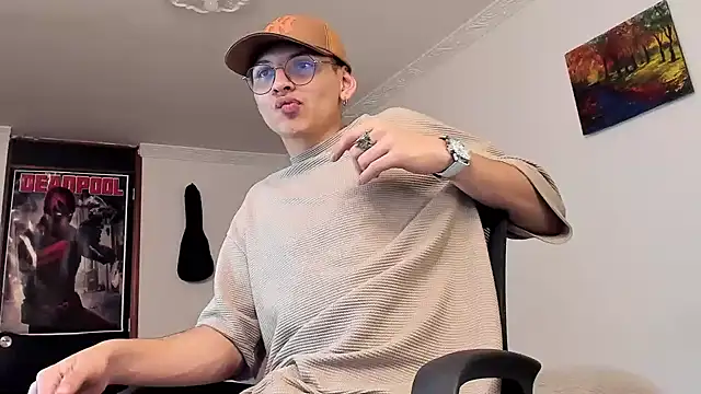 Snapshot of a_lejandro_0_8 chatting on December 2024 08:51:02 AM a lejandro 0 8 online show from December 2024 08:51:02 AM