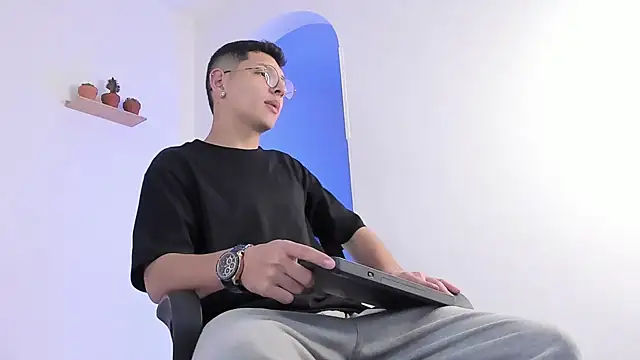 Snapshot of a_lejandro_0_8 chatting on February 2025 07:38:02 PM a lejandro 0 8 online show from February 2025 07:38:02 PM