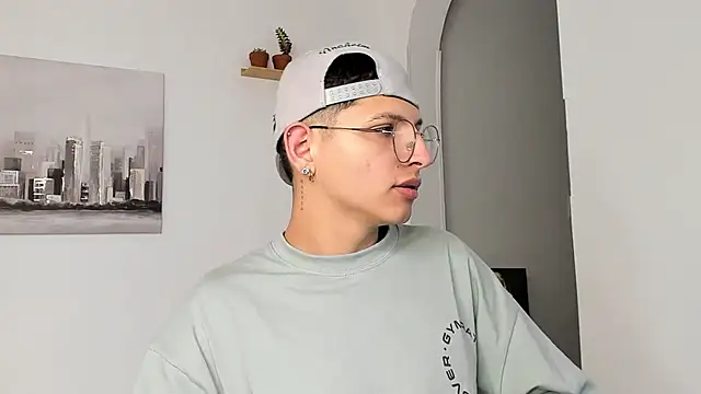 Snapshot of a_lejandro_0_8 chatting on March 2025 03:19:01 AM a lejandro 0 8 online show from March 2025 03:19:01 AM