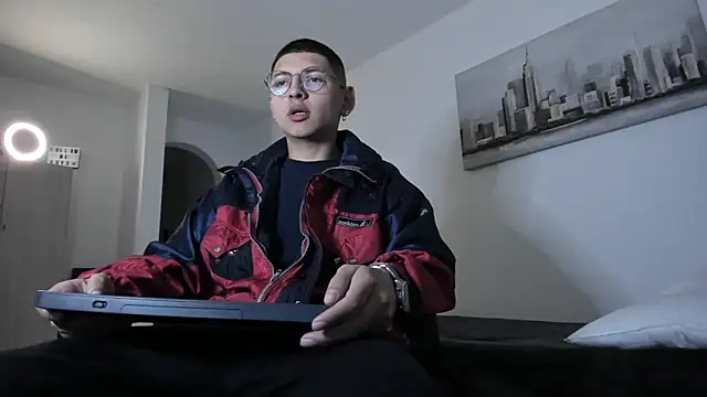 Snapshot of a_lejandro_0_8 chatting on March 2025 11:49:01 PM a lejandro 0 8 online show from March 2025 11:49:01 PM