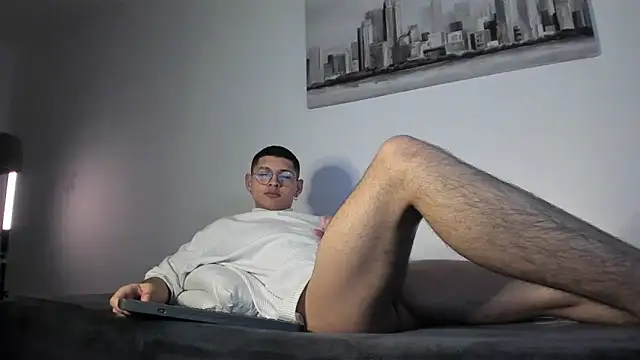 Snapshot of a_lejandro_0_8 chatting on March 2025 05:23:02 AM a lejandro 0 8 online show from March 2025 05:23:02 AM