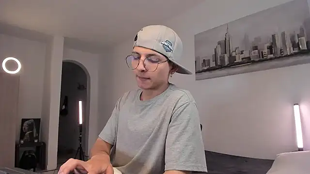 Snapshot of a_lejandro_0_8 chatting on March 2025 10:22:01 AM a lejandro 0 8 online show from March 2025 10:22:01 AM