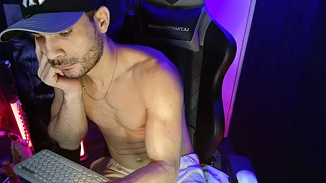 Snapshot of sexyboycolombi4 chatting on January 2025 08:40:02 AM sexyboycolombi4 online show from January 2025 08:40:02 AM