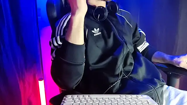 Snapshot of sexyboycolombi4 chatting on January 2025 06:13:02 AM sexyboycolombi4 online show from January 2025 06:13:02 AM