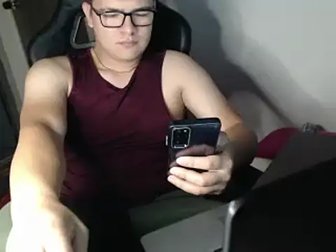 Plug Control online show from March 2025 04:26:01 AM