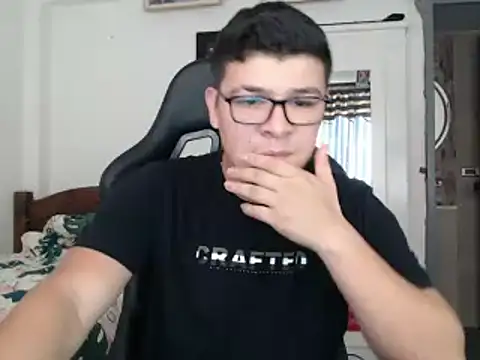 Plug Control online show from March 2025 08:00:02 PM