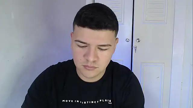 Plug Control online show from October 2025 03:22:02 PM