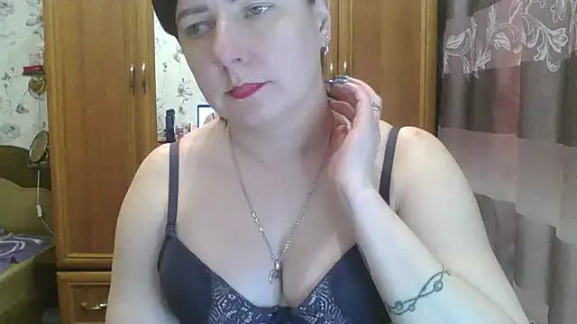 SophieNightAh online show from February 2025 06:38:01 PM