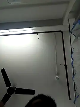 Snapshot of HangdogBeggary chatting on December 2024 06:17:02 AM HangdogBeggary online show from December 2024 06:17:02 AM