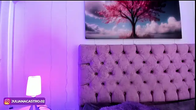 Snapshot of Julianaa_Castro_ chatting on February 2025 06:09:02 PM Julianaa Castro online show from February 2025 06:09:02 PM