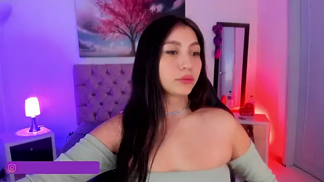 Snapshot of Julianaa_Castro_ chatting on March 2025 11:51:01 AM Julianaa Castro online show from March 2025 11:51:01 AM