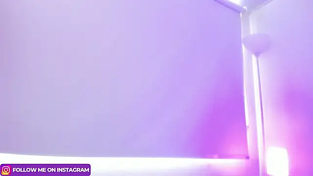 Snapshot of Julianaa_Castro_ chatting on March 2025 02:55:02 PM Julianaa Castro online show from March 2025 02:55:02 PM