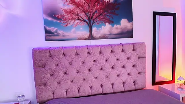 Snapshot of Julianaa_Castro_ chatting on September 2025 12:59:02 PM Julianaa Castro online show from September 2025 12:59:02 PM