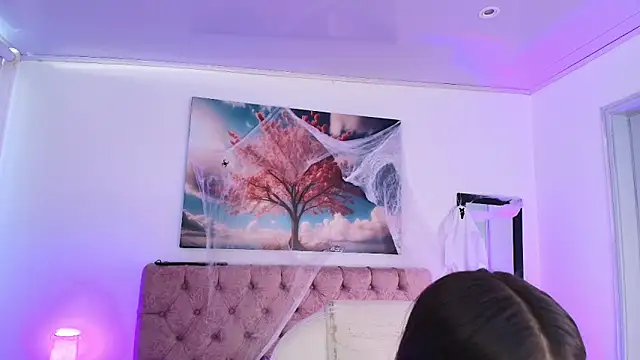 Snapshot of Julianaa_Castro_ chatting on November 2025 11:45:01 AM Julianaa Castro online show from November 2025 11:45:01 AM