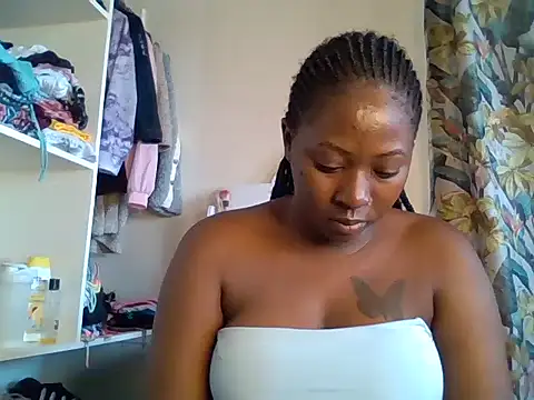 Snapshot of choco_dimples chatting on January 2025 05:40:02 AM choco dimples online show from January 2025 05:40:02 AM