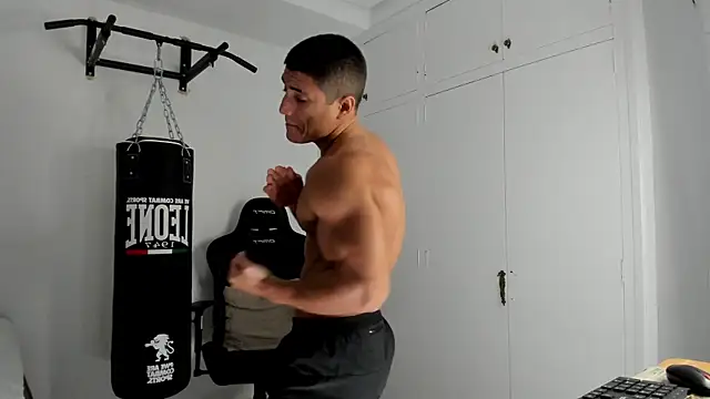 dan01  online show from December 2025 08:14:01 PM