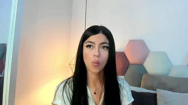 Snapshot of SiennaVidaal chatting on March 2025 06:01:02 PM SiennaVidaal online show from March 2025 06:01:02 PM