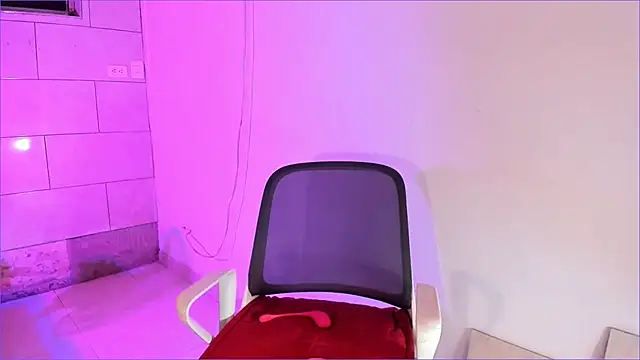 CandyLatinHott online show from July 2026 03:44:01 AM