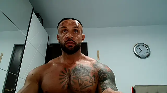 Magnificmuscles89 online show from November 2025 08:41:02 PM